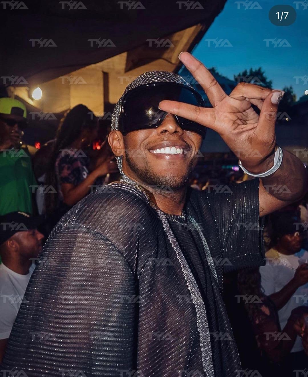 TYA Oversized Wrap Around Sunglasses for Women Men, Futuristic Rave Curved Lens Shades, Fashion Trendy Shield Sun Glasses - Image 3